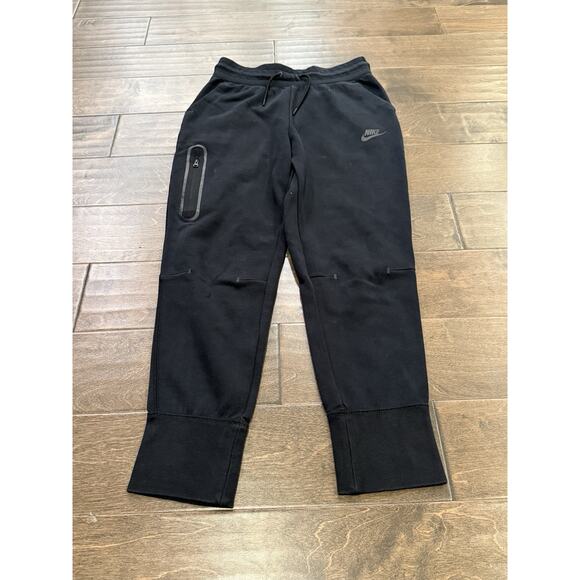 Nike Tech Fleece Youth Girls Black Joggers Pants Size L LARGE CZ2595-010 - Picture 2 of 10